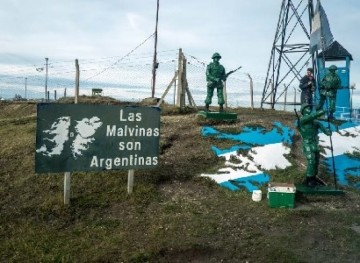 Las Malvinas son Argentinas (il Donbass è Ucraina)