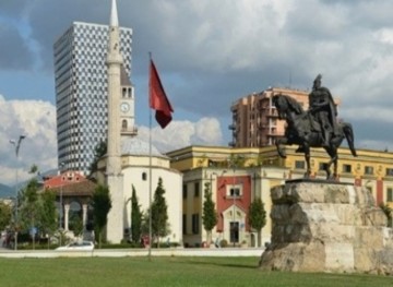 Soli a Tirana
